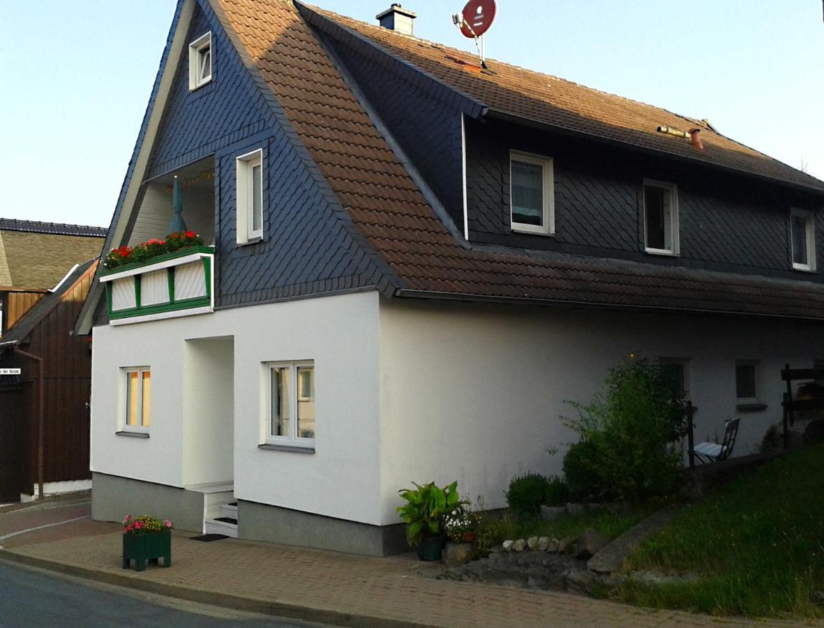 Ferienwohnung "Loni" Бенекенщайн Екстериор снимка