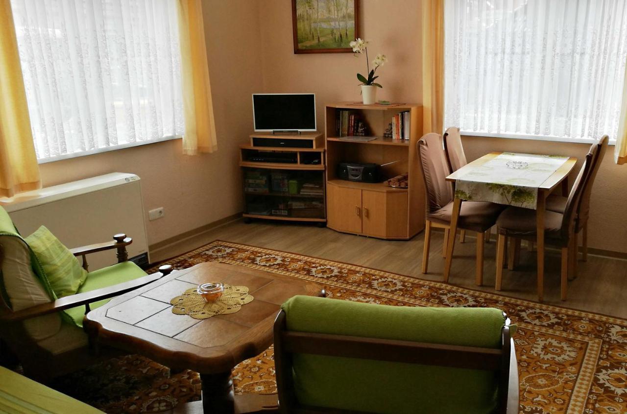 Ferienwohnung "Loni" Бенекенщайн Екстериор снимка